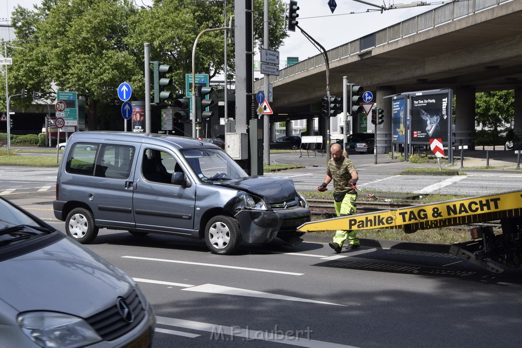 VU Koeln Deutz Mesekreisel P102.JPG - Miklos Laubert